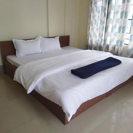 Heemstede Hotel Shillong Exterior photo